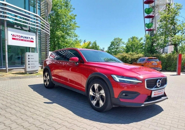 Volvo V60 Cross Country cena 136900 przebieg: 116259, rok produkcji 2019 z Puszczykowo małe 301